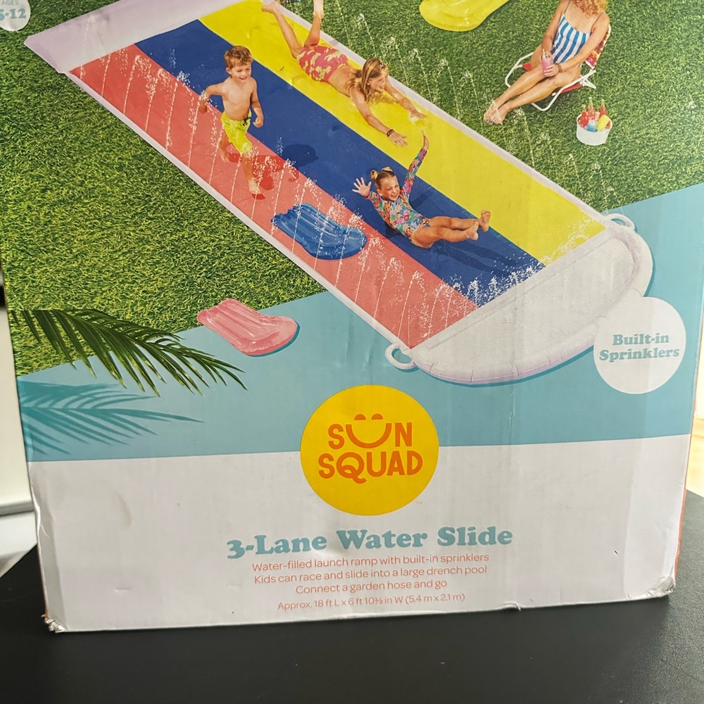 Sun Squad 3-Lane Water Slide